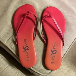 Yosi Samra flip flops